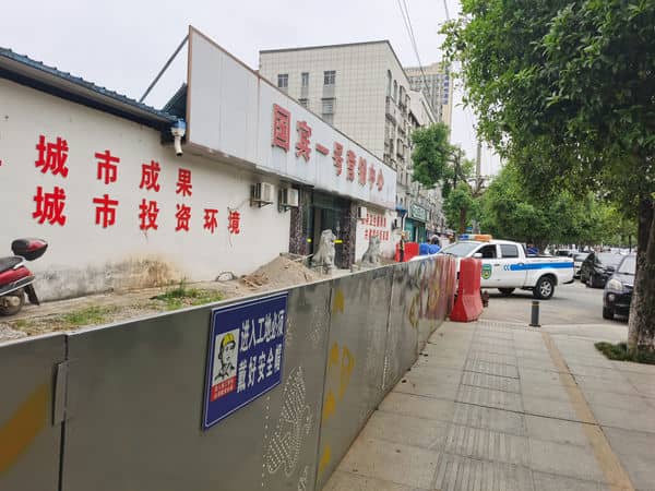 图2：长安大道（大雾姚巷至龙潭路）管网改造工程检查照片 - 副本.jpg